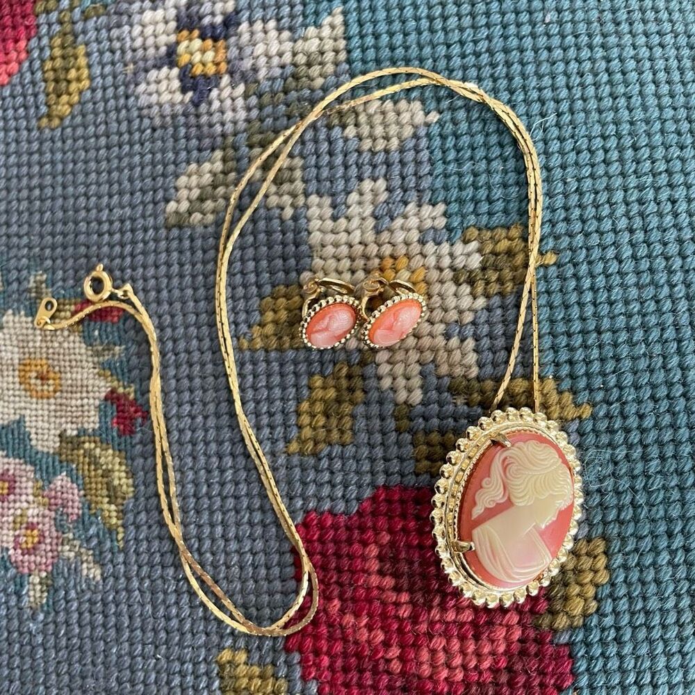 Vintage Cameo Earrings Pin Necklace Brooch Costume Jewelry
